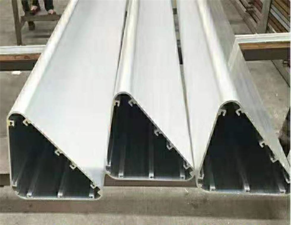 Triangular Aluminum Extrusion Profile