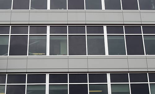 建築用アルミニウム押し出し材