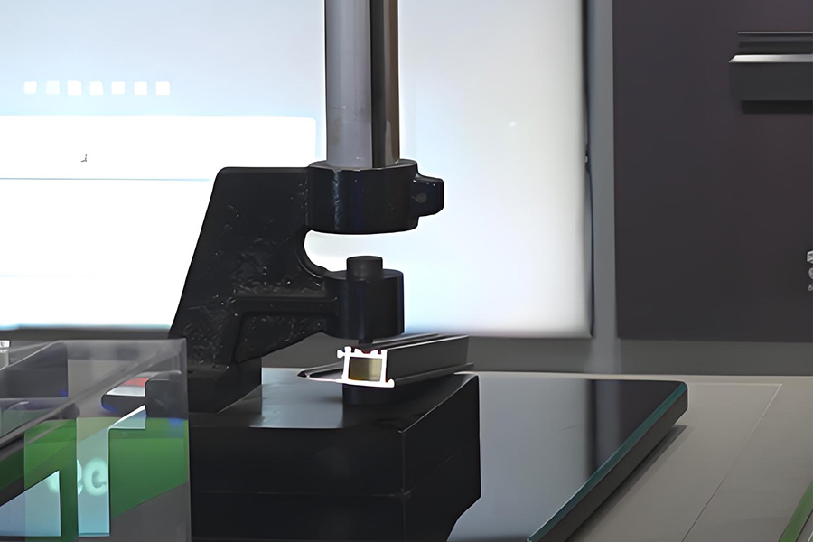 Powder-coating-adhesion-test