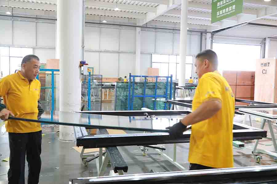 aluminum window glass assembly